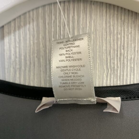 LOFT Gray Short Sleeve Faux Leather Trim Top Small NWT - Picture 4 of 5